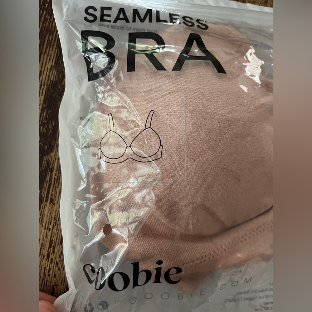 Coobie Seamless Bra in Pink NWT - Picture 3 of 5